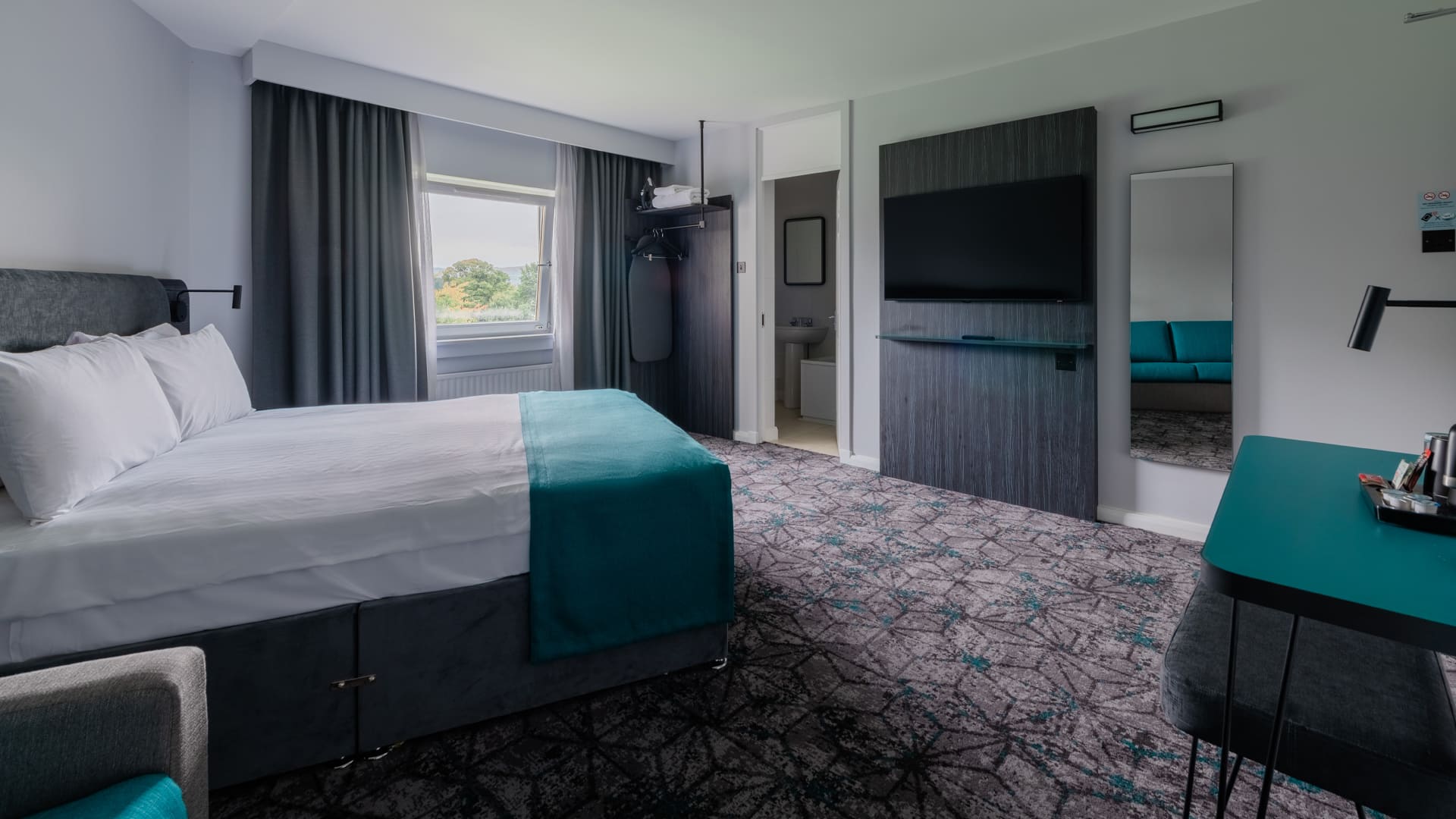 The Normandy Hotel bedroom